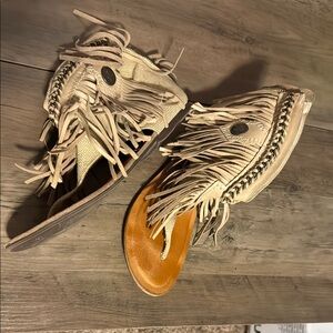 Fringe Sandals in Beige